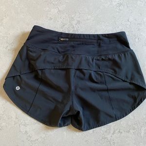 Lululemon Speed Up Short Low-Rise Lined